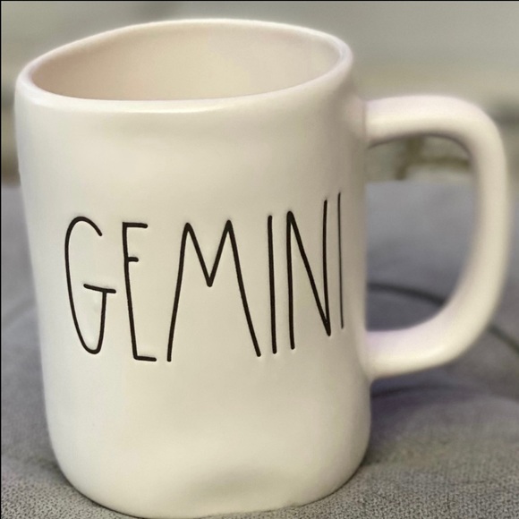 Rae Dunn Moon Sign/ Horoscope Gemini Mug - Picture 1 of 6